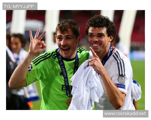 足球明星佩佩的职业生涯与成就揭秘及其在足球界的影响力分析