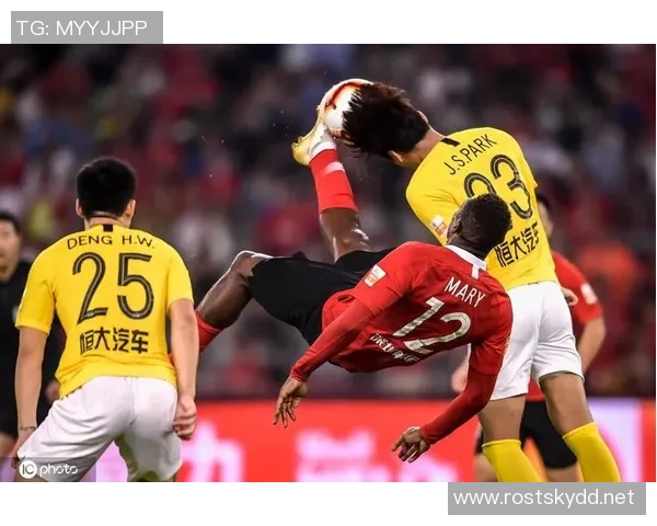 足球明星们的巅峰时刻与惊艳瞬间回顾让人热血沸腾的精彩瞬间合集